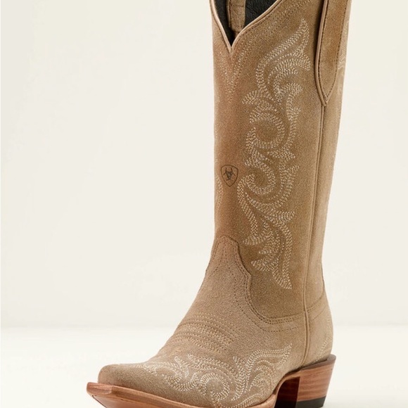 Ariat Taupe Western Cowboy Boots - Picture 6 of 10